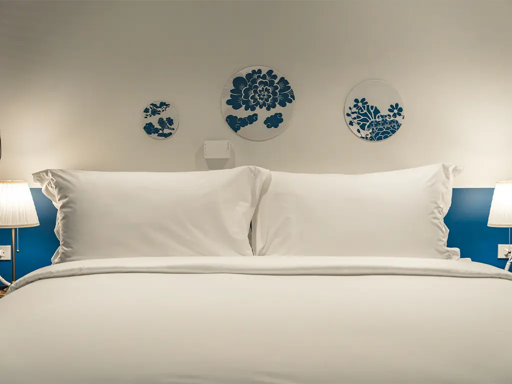 Chimpanzee Pod (One Bed Deluxe)